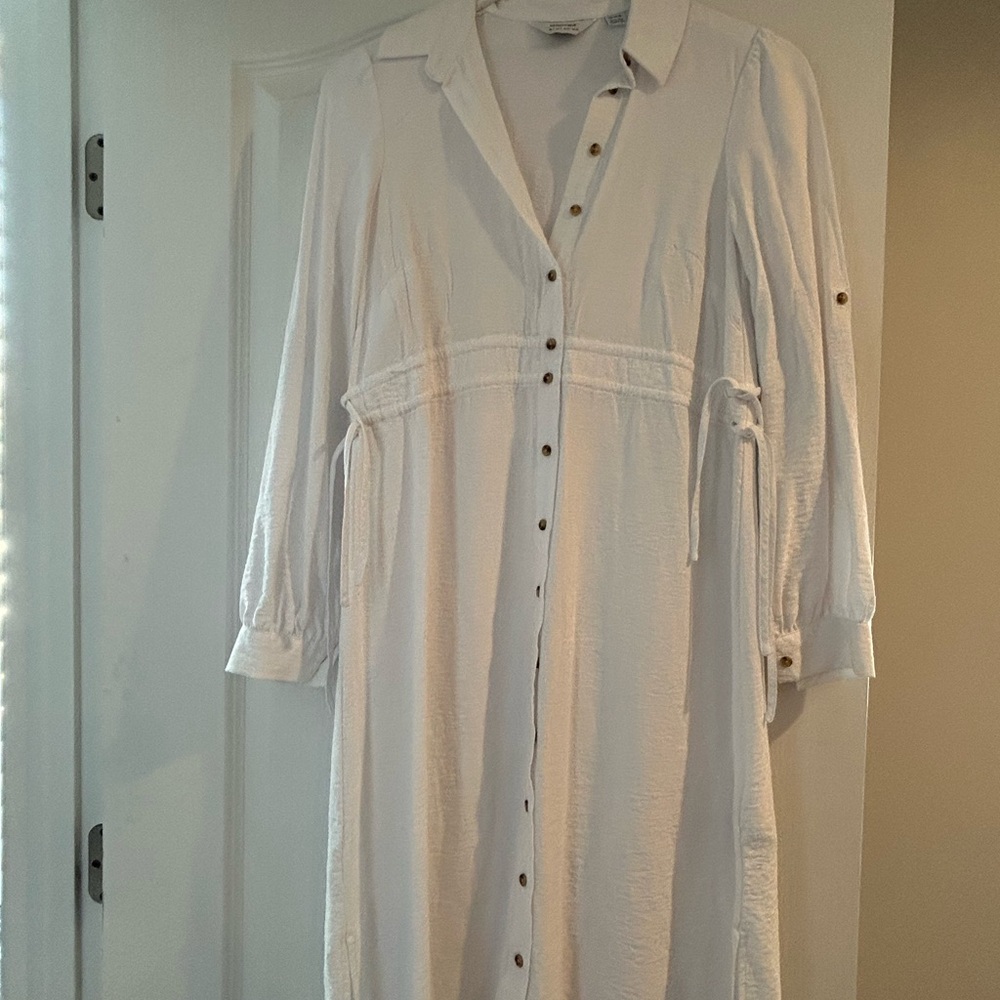 Seraphine Maternity White Button-Up Long Blouse